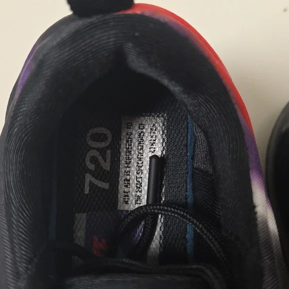 Nike AirMax Sneakers - Picture 3 of 6